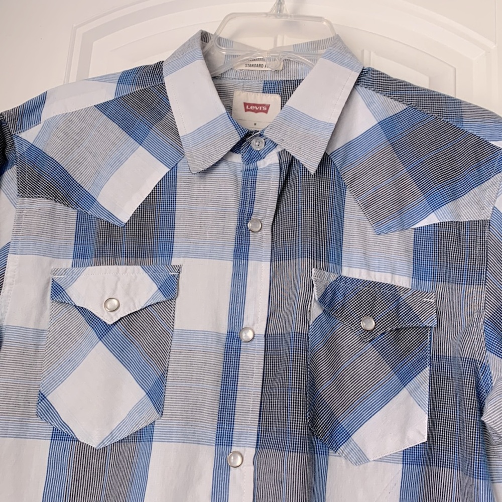Levi's Men's Classic Western Shirt Size M Short  Sleeve.